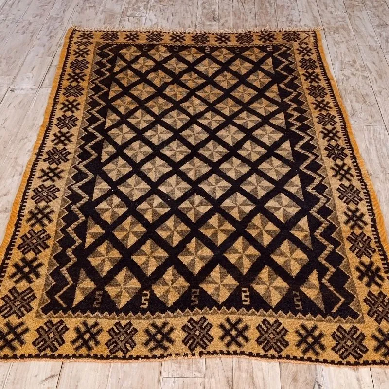 Vintage Berber rug – Ahmed Agouni