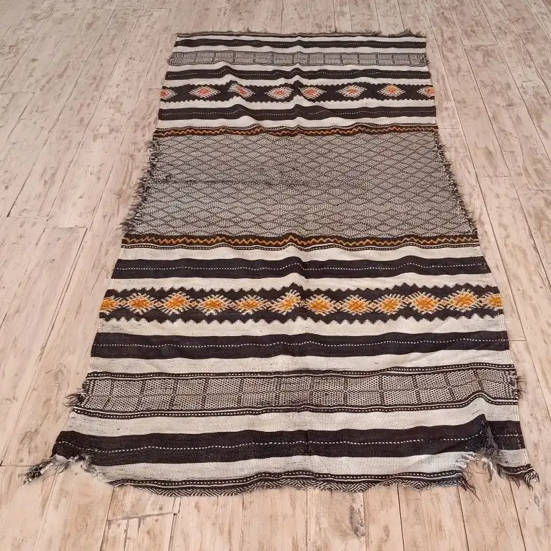 Overview of the carpet – Ahmed Agouni