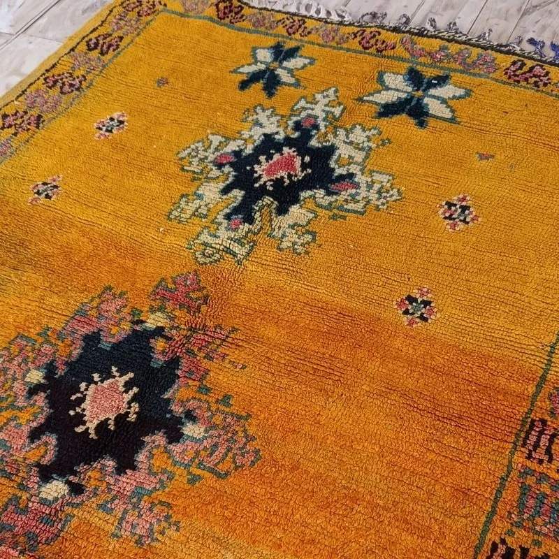 Detail of a carpet – Ahmed Agouni